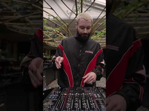 A special edition of the Tomorrowland Friendship Mix LIVE, straight from the Tomorrowland HQ.