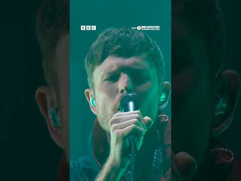 @jamesblake’s beautiful cover of The Verve’s ‘The Drugs Don’t Work’ #radio1 #bigweekend #music