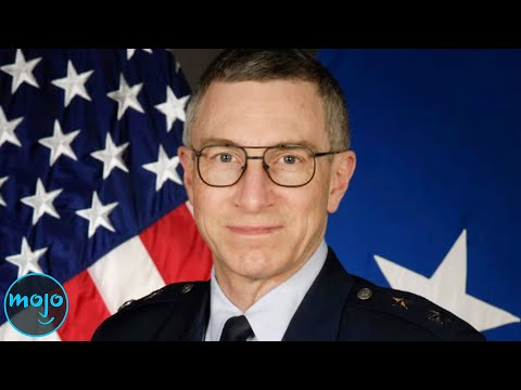 8 People With UFO Knowledge Who Mysteriously DISAPPEARED