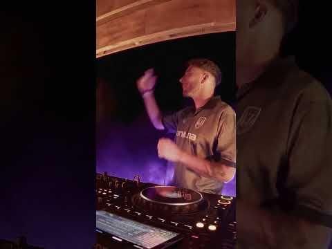 Because of Art bringing the heat to our Albanian festival Explorations. Don’t miss his full set 🔥