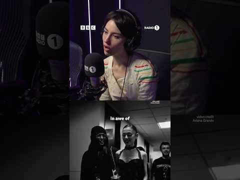 Gracie Abrams gives Ariana Grande her flowers 🌷 #gracieabrams #arianagrande #shorts