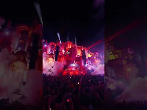 When the MainStage goes full power with @hardwell