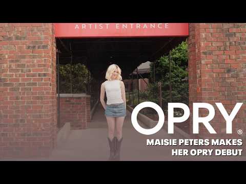 Maisie Peters Makes Her Opry Debut!