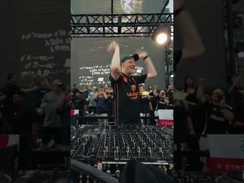 Ruben de Ronde hitting it in Vietnam 🇻🇳