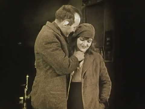 A Fragile Love in a Brutal World – Broken Blossoms (1919)